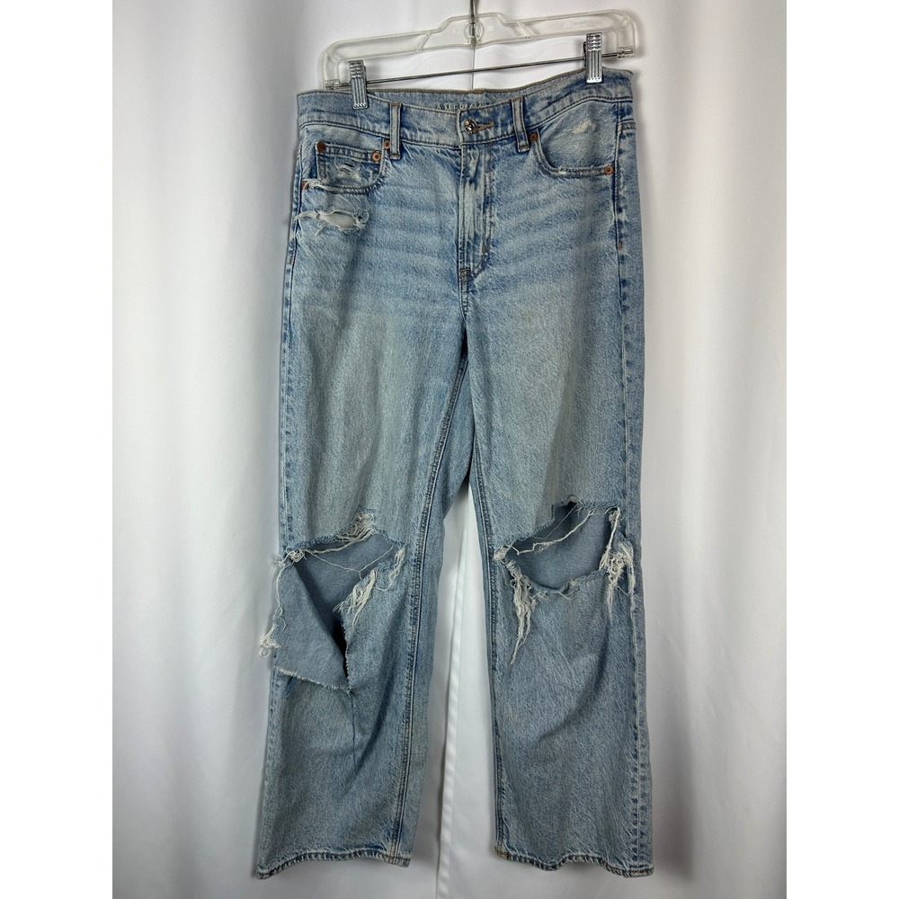 American Eagle Stovepipe Light Wash Distressed High Rise Straight Leg Jeans 6